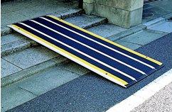 ޤꤿ߼̥ץǥѥå˥1.20m